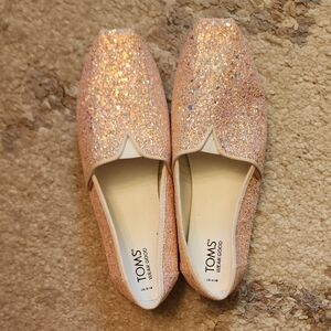 Toms Pink Flats Elegant Slip-On Shoes